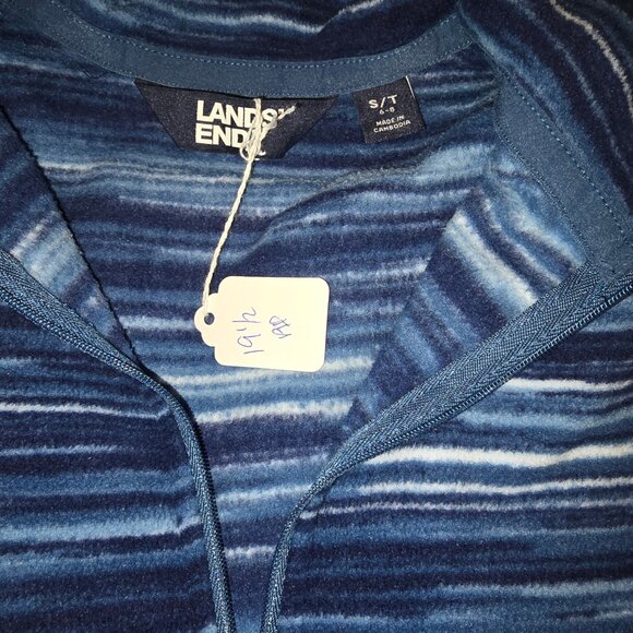 Lands End Fleece - Picture 3 of 3